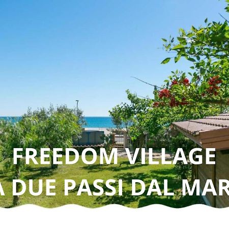 Freedom Village Soverato Marina Dış mekan fotoğraf